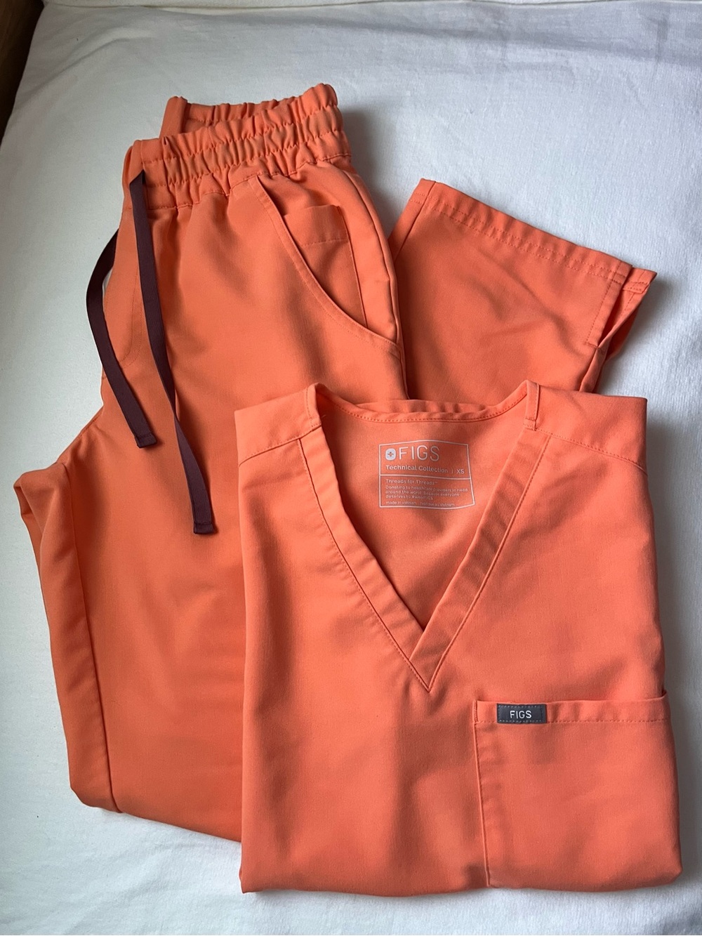 FIGS Scrub Set Papaya XS